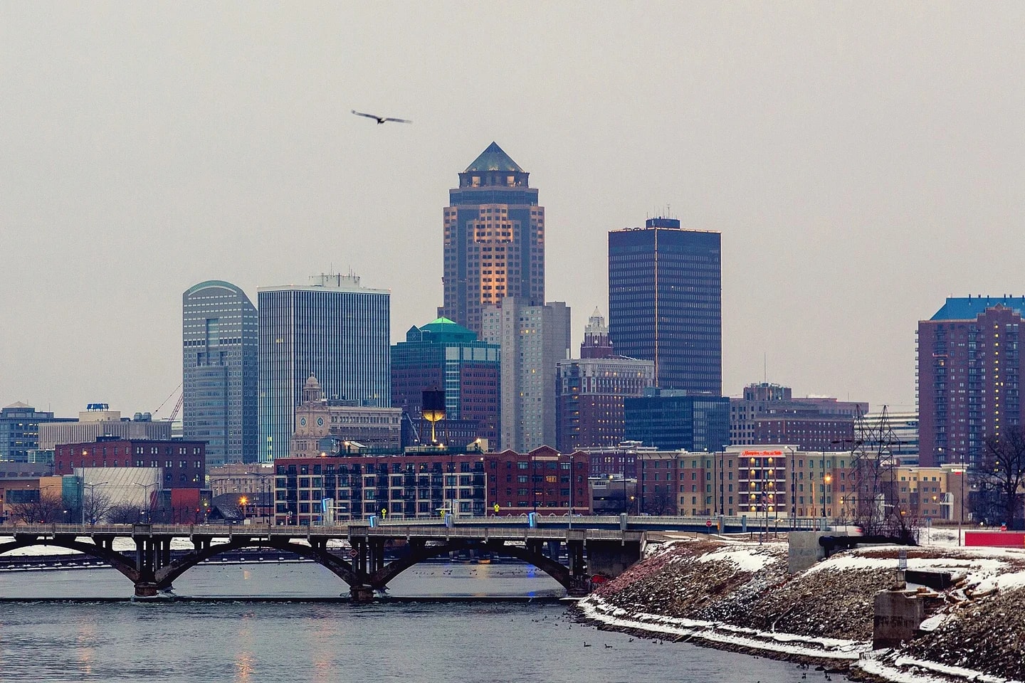 Des Moines